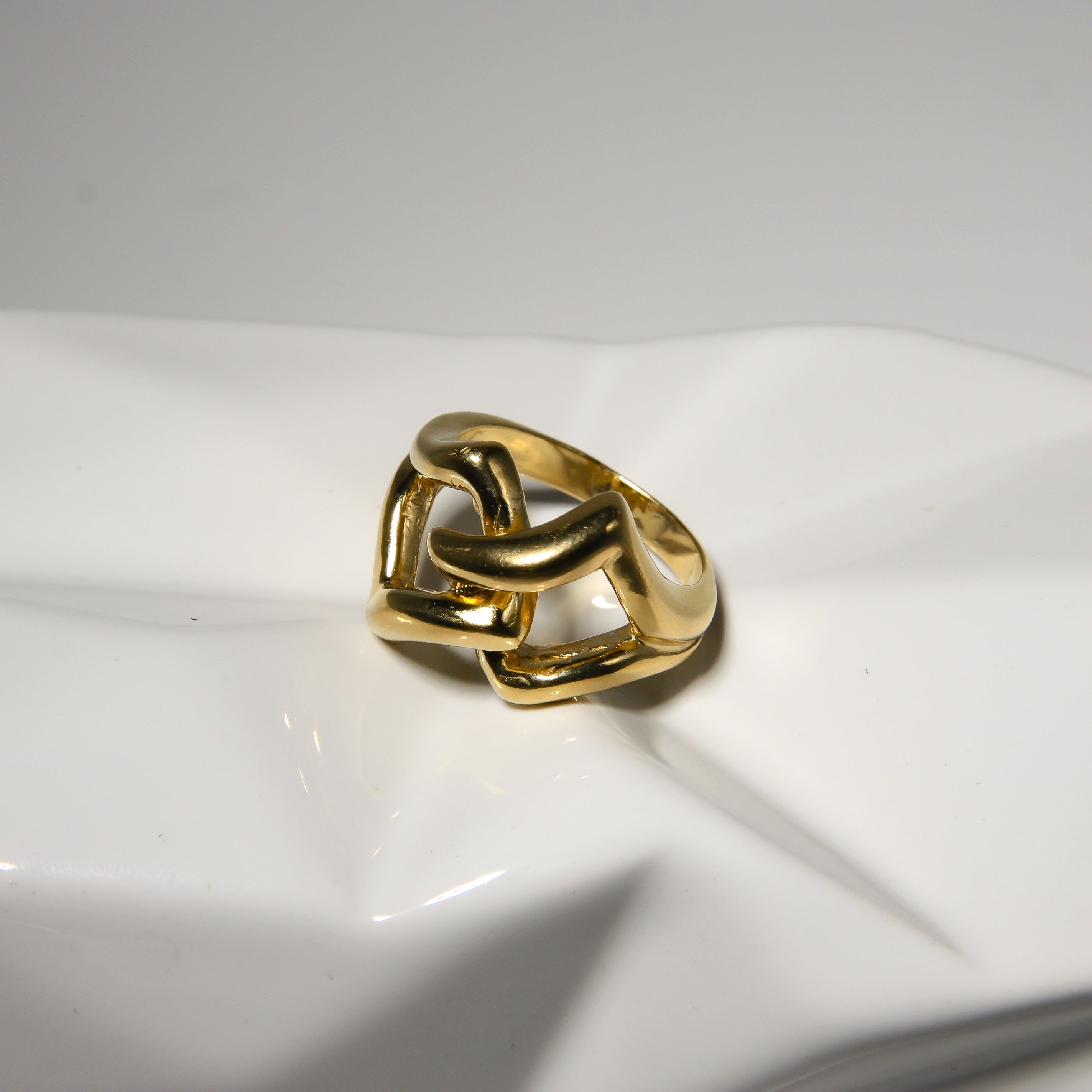 Gruby łańcuch pozłacany pierścionek