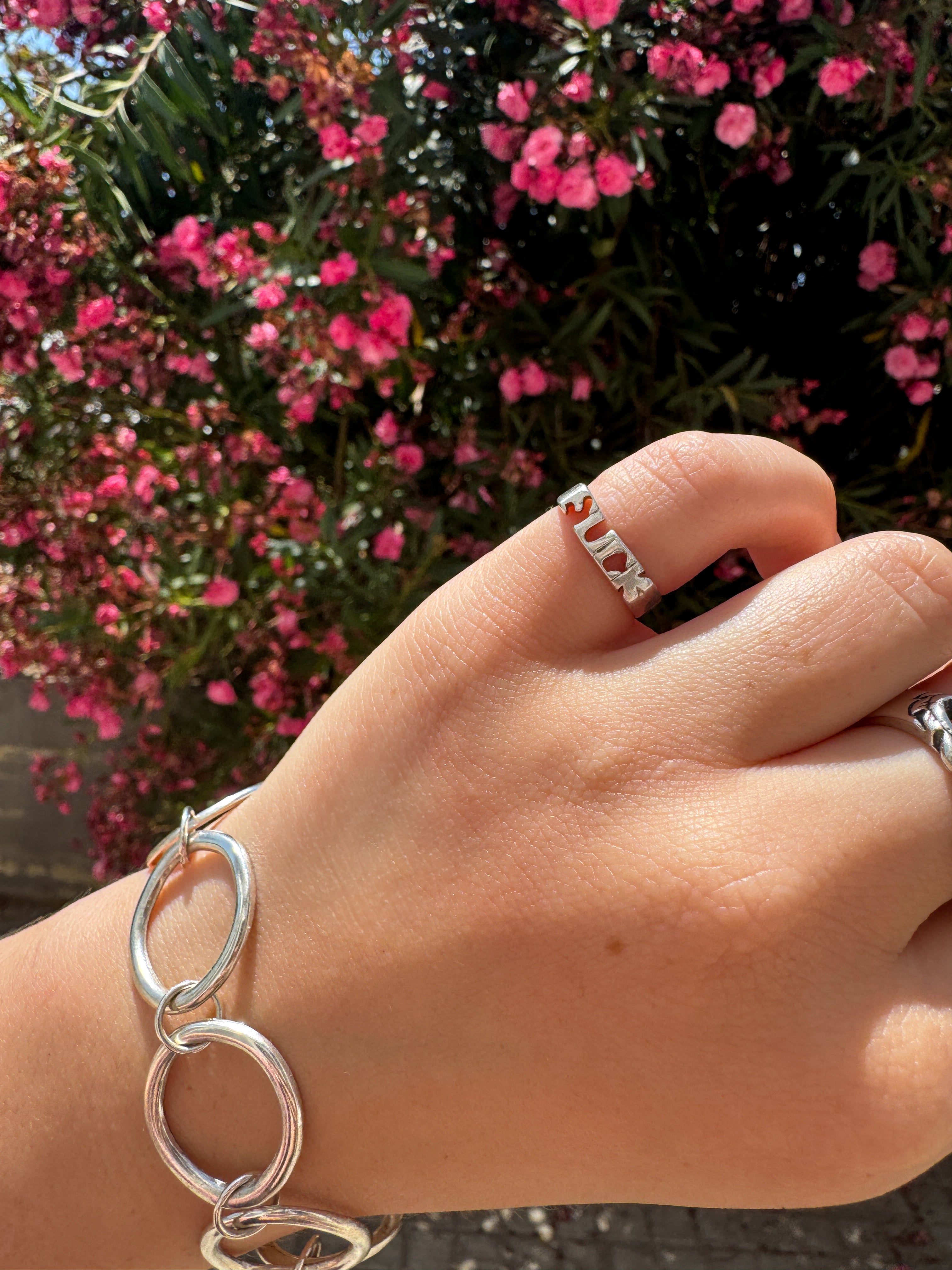 VERSO - Love hate pozłacany pierścionek dwustronny