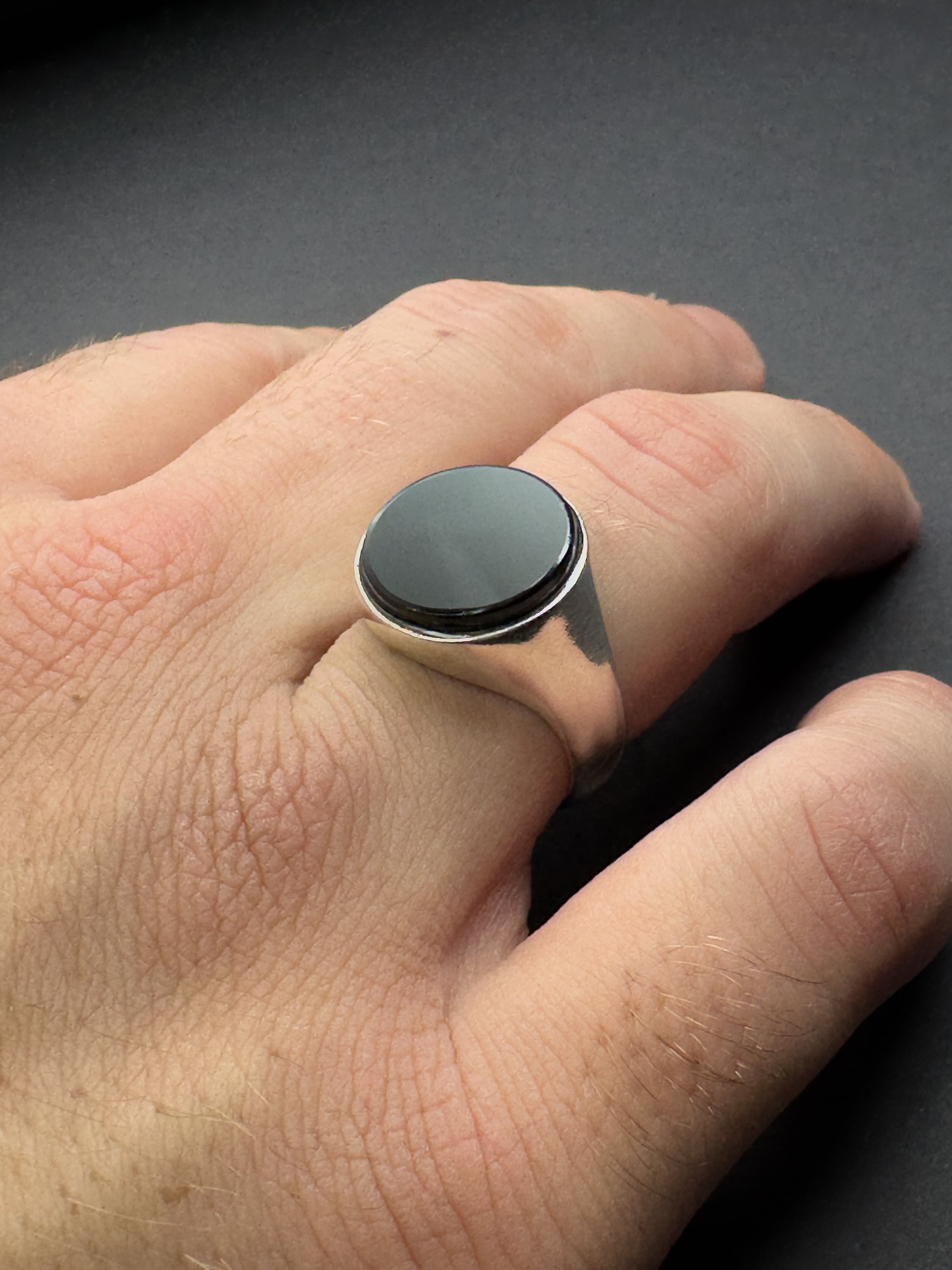 Srebrny sygnet z onyksem