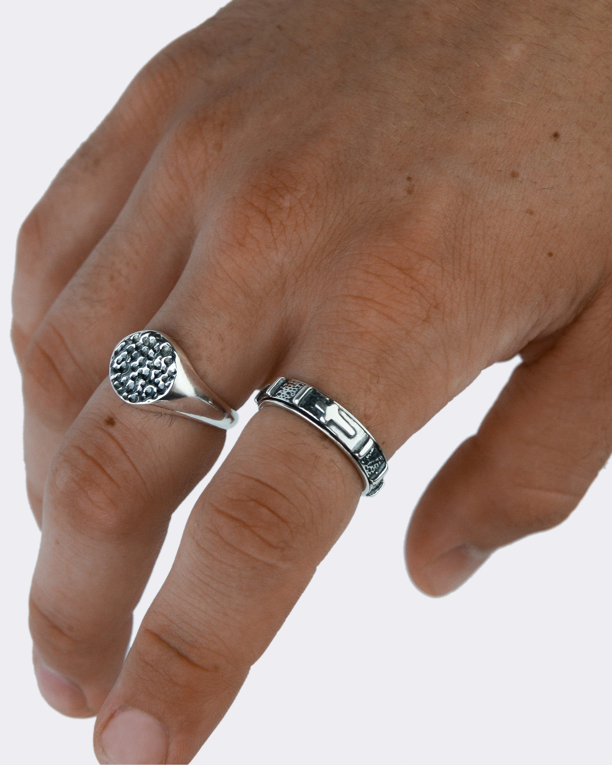 Różaniec oksydowany pierścionek dla katolików