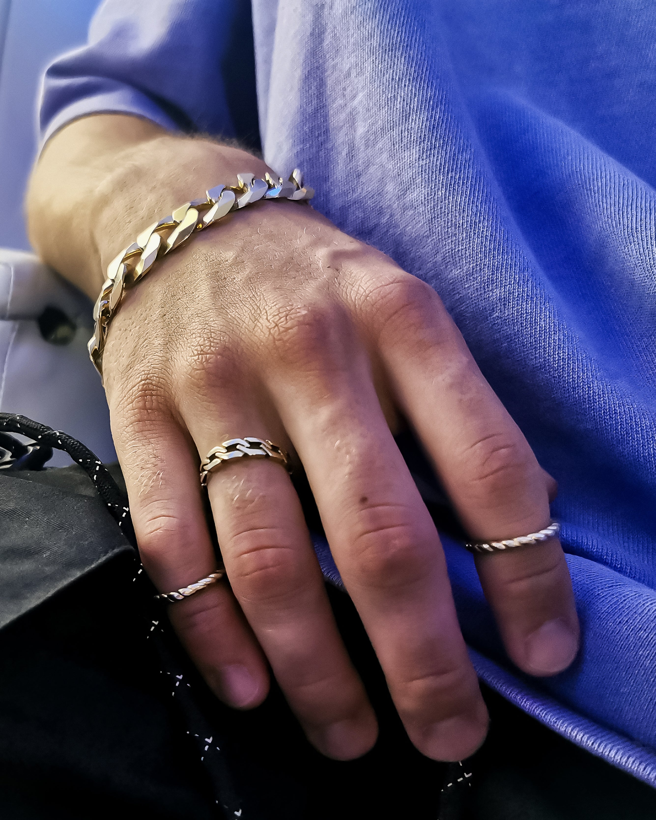 Srebrny łańcuszkowy pierścionek