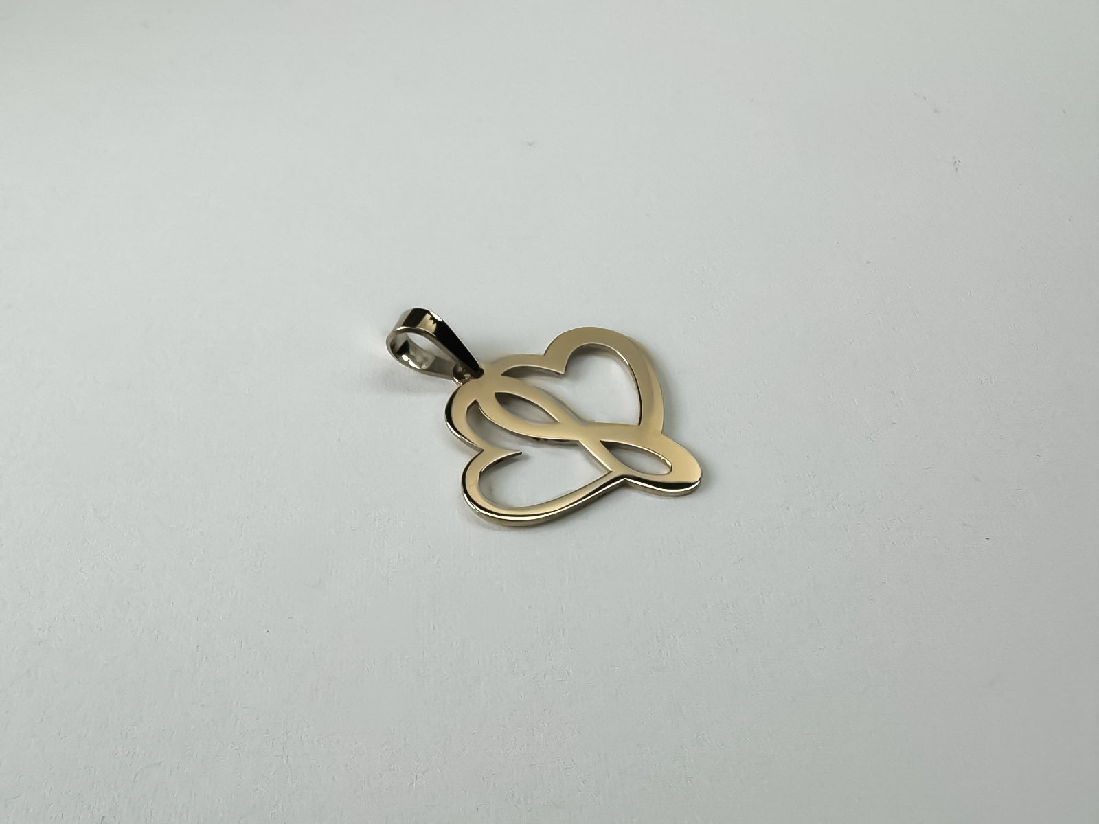 Złota zawieszka Dwa serca